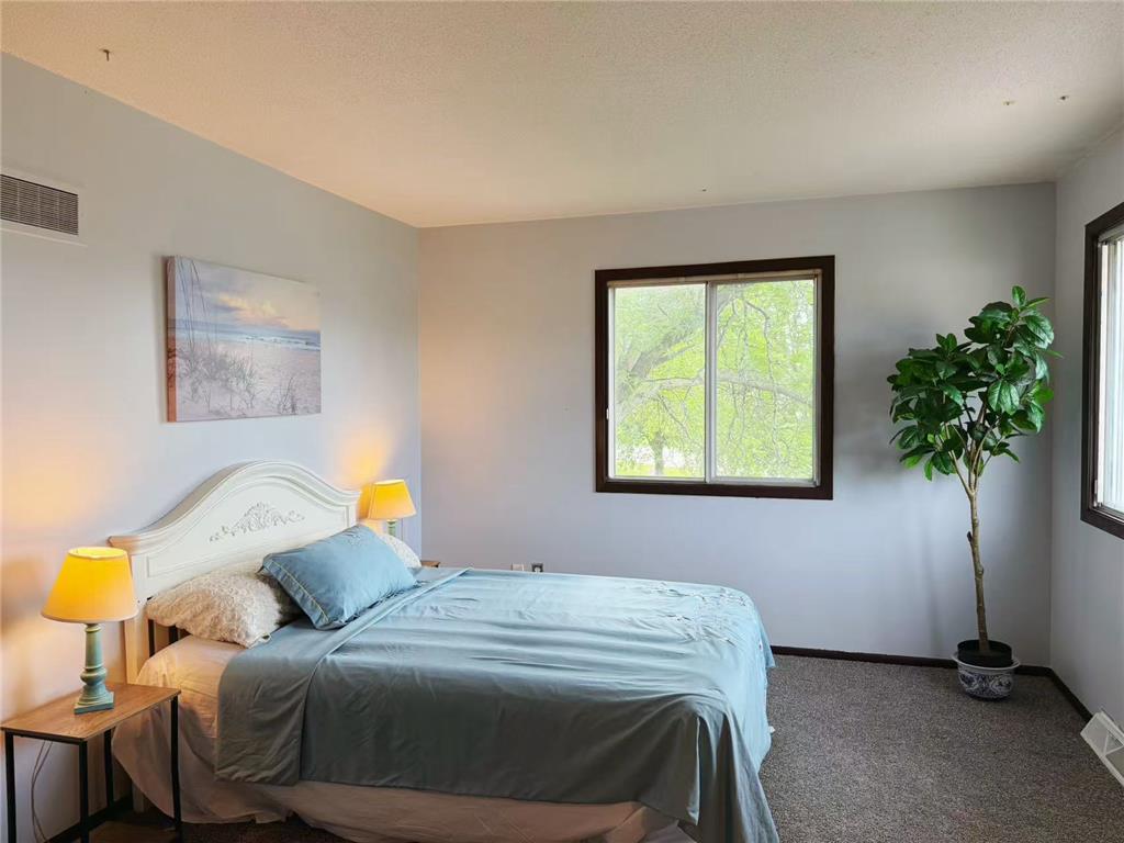 2342 Dorland Drive Maplewood MN 55119 7100137 image9