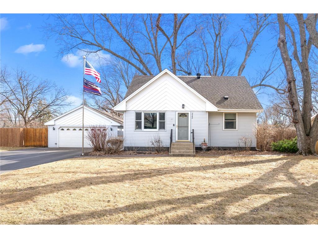 2342 Hillview Road Mounds View MN 55112 6682250 image1