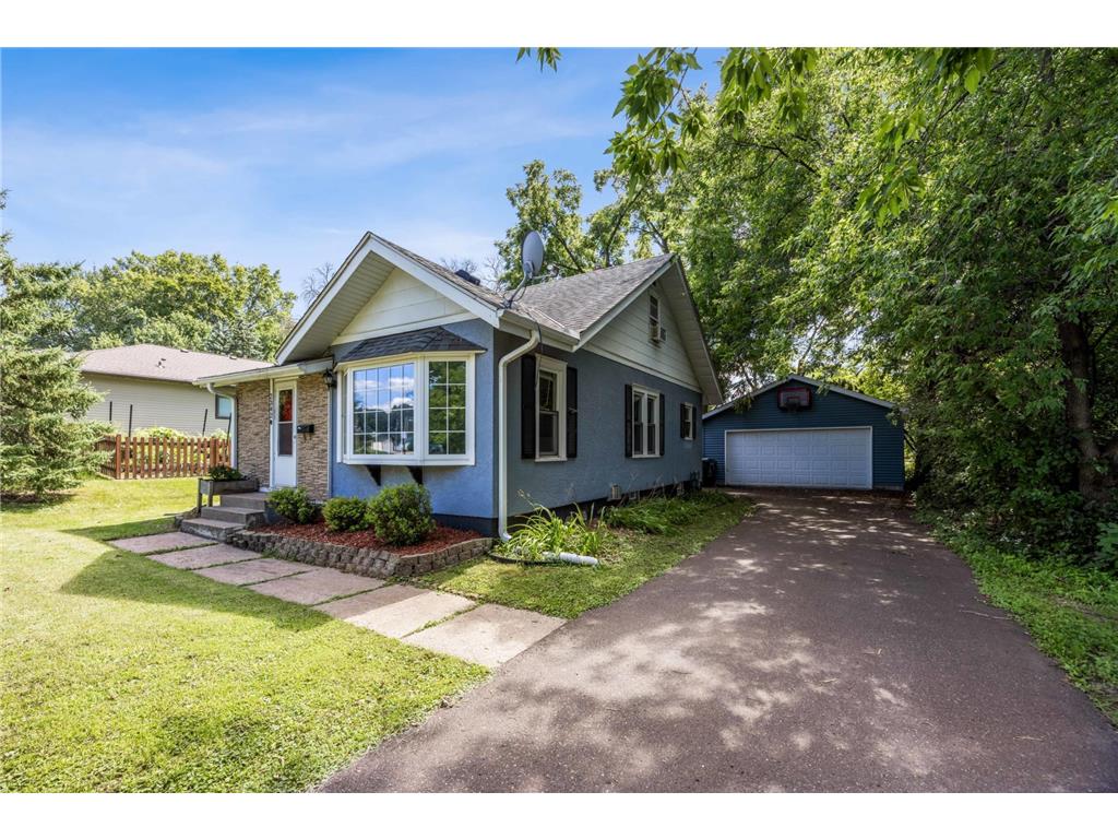 2342 South Avenue E North Saint Paul MN 55109 6803616 image1