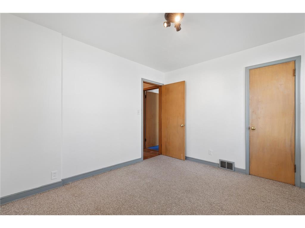 2344 Cowern Place E North Saint Paul MN 55109 7003866 image18