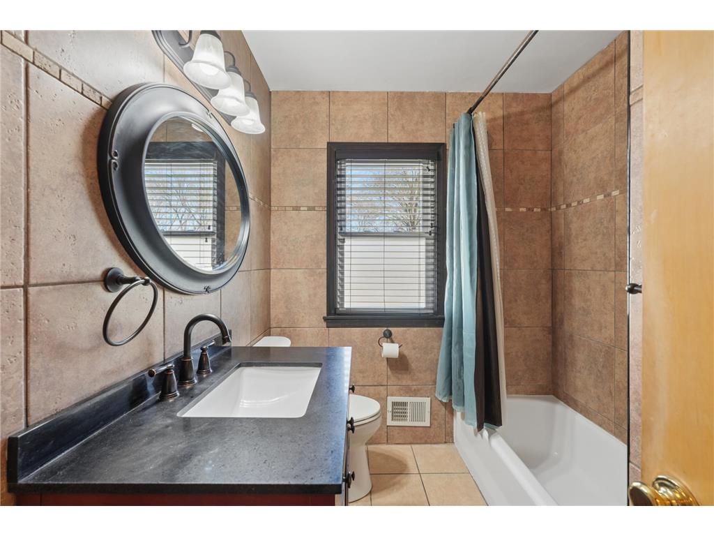 2344 Cowern Place E North Saint Paul MN 55109 7003866 image21