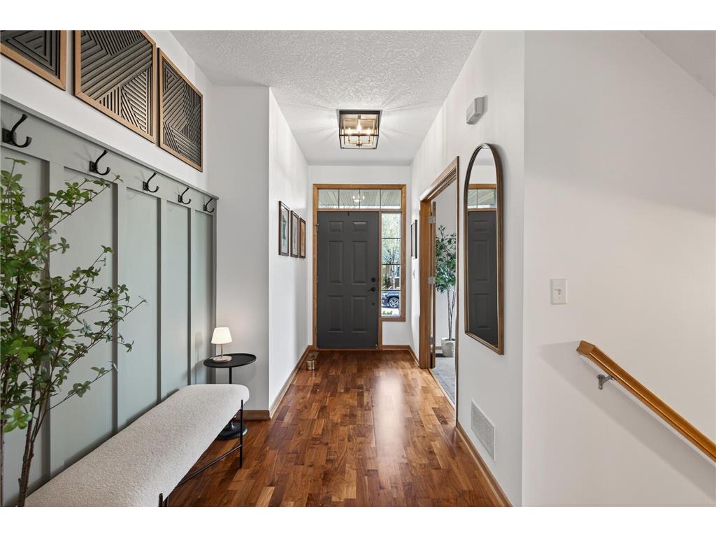 2344 Fieldstone Curve Woodbury MN 55129 7058772 image13