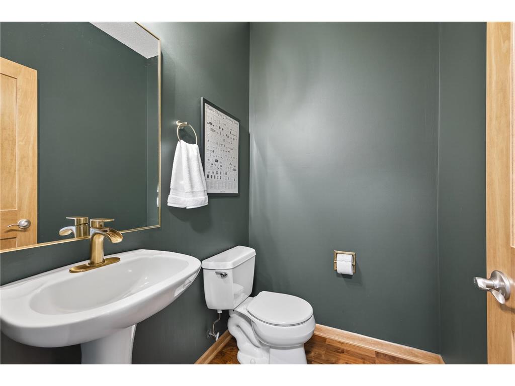 2344 Fieldstone Curve Woodbury MN 55129 7058772 image24