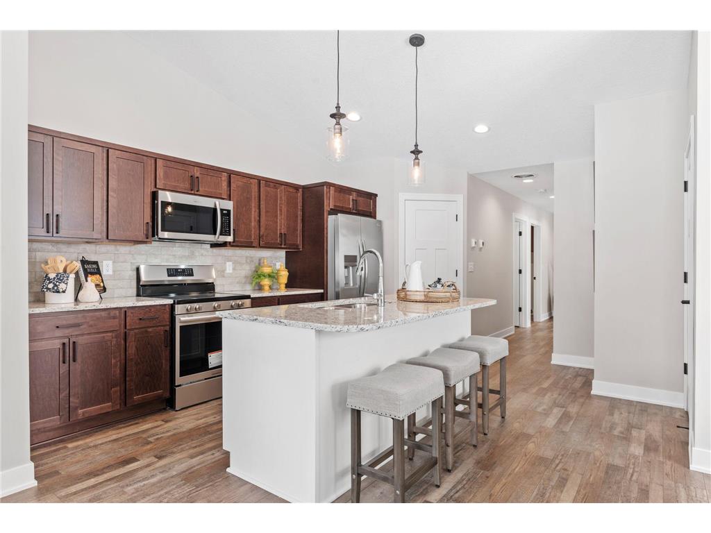 2345 17th Avenue E North Saint Paul MN 55109 6752706 image6