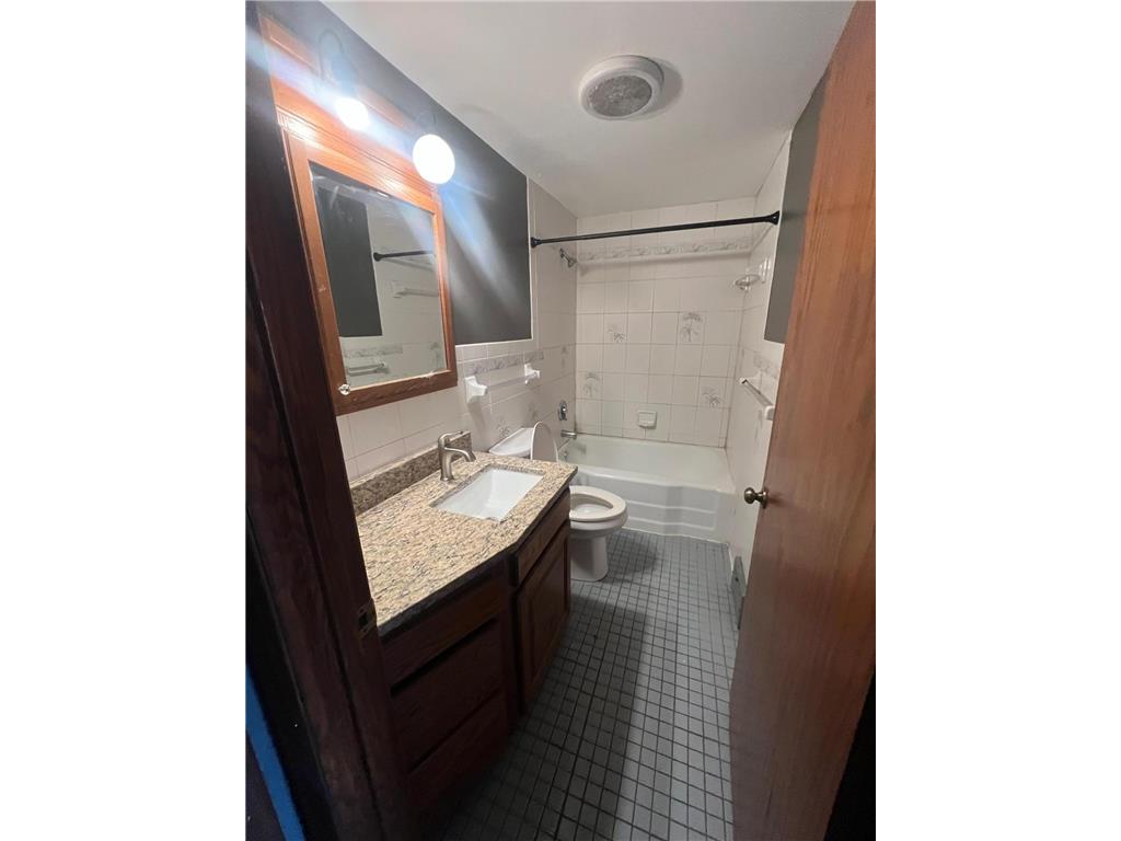 2345 County Road H2 Mounds View MN 55112 7036496 image22