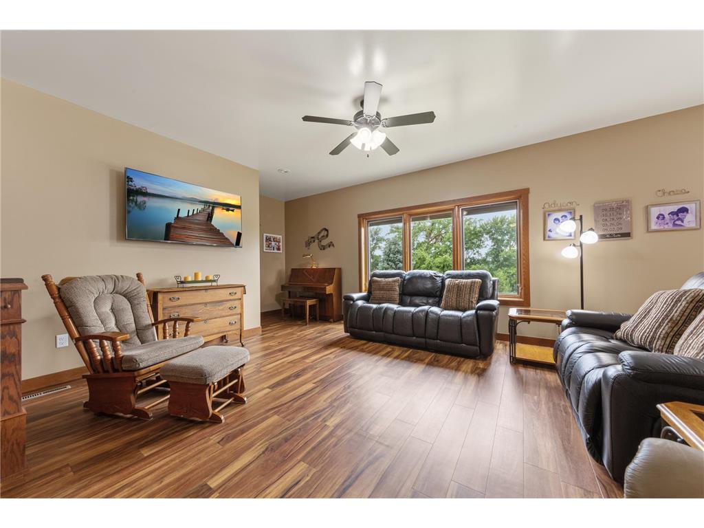 23455 135th Street Hanska MN 56041 - Hanska 7101672 image22