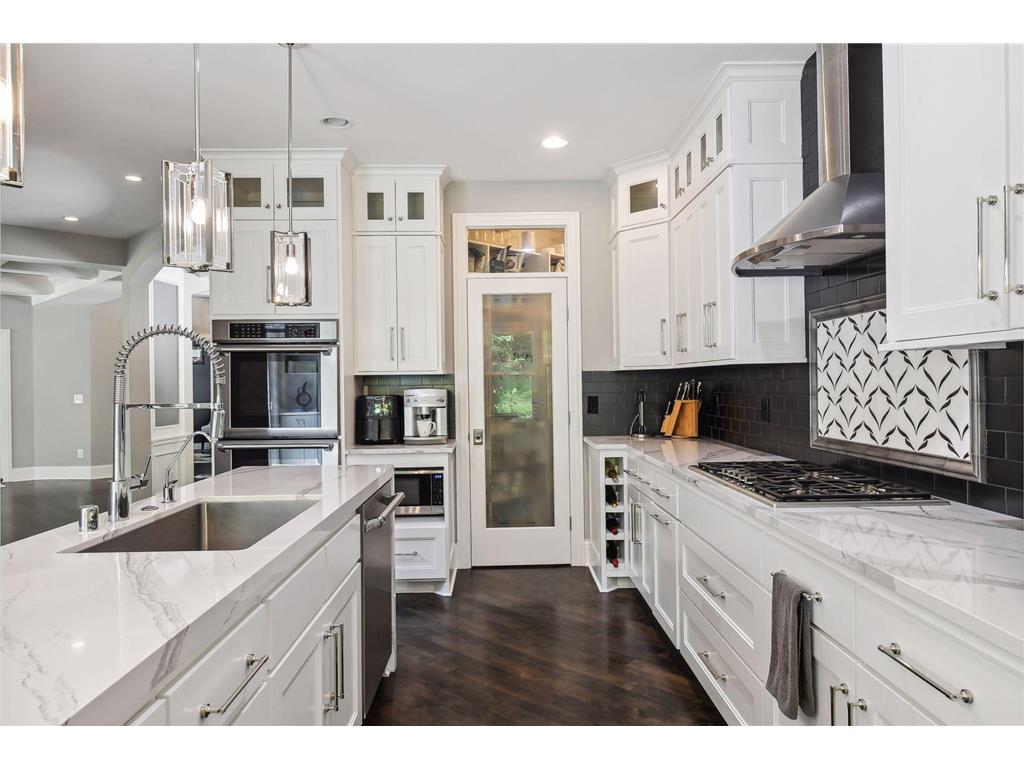 2346 Linner Road Minnetonka MN 55391 6764811 image10