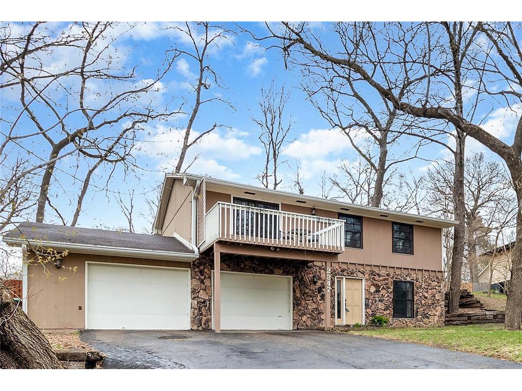 2347 Jonquil Lane N, Plymouth, MN, 55441 MLS 6356660 Edina Realty