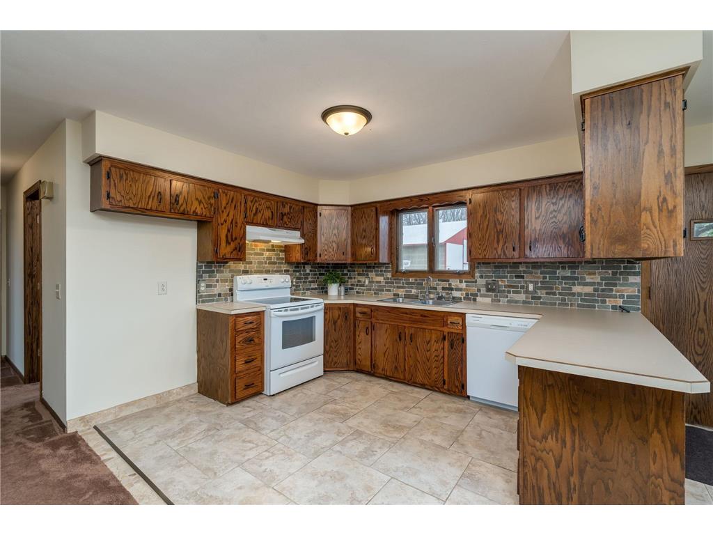 235 390th Avenue Janesville MN 56048 7057977 image10