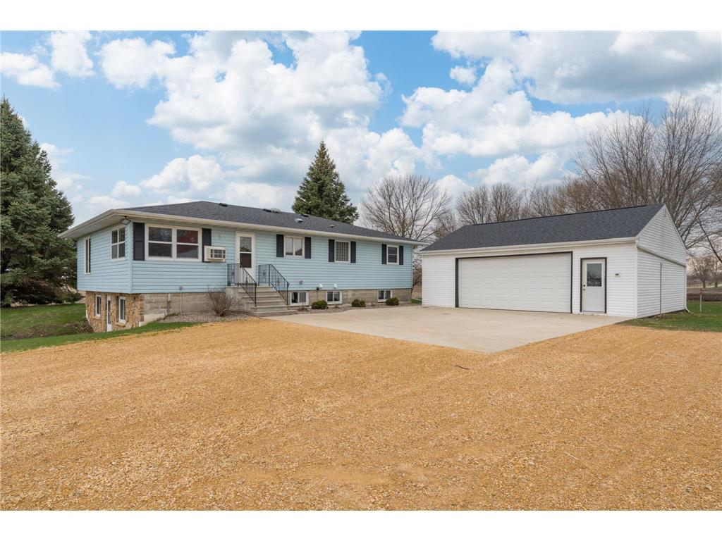 235 390th Avenue Janesville MN 56048 7057977 image2