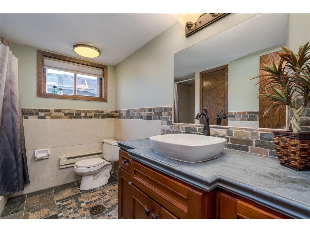 235 390th Avenue Janesville MN 56048 7057977 image27