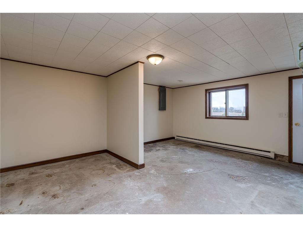 235 390th Avenue Janesville MN 56048 7057977 image28
