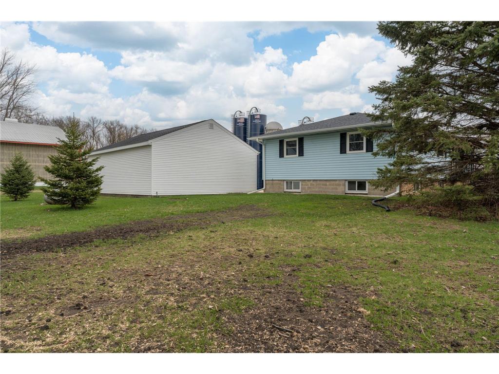 235 390th Avenue Janesville MN 56048 7057977 image34