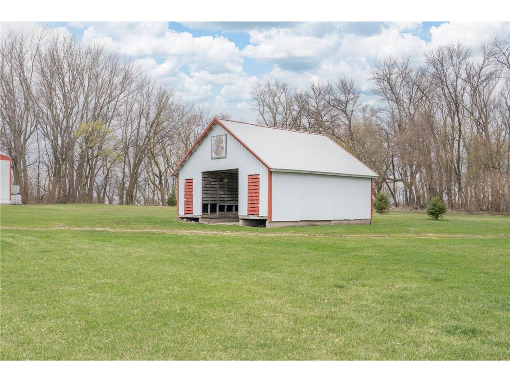 235 390th Avenue Janesville MN 56048 7057977 image36