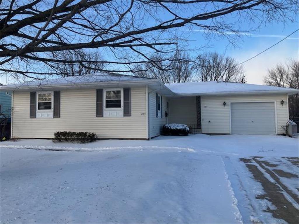 235 9th Avenue SE Waseca MN 56093 7012452 image1