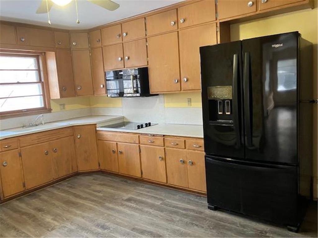 235 9th Avenue SE Waseca MN 56093 7012452 image2