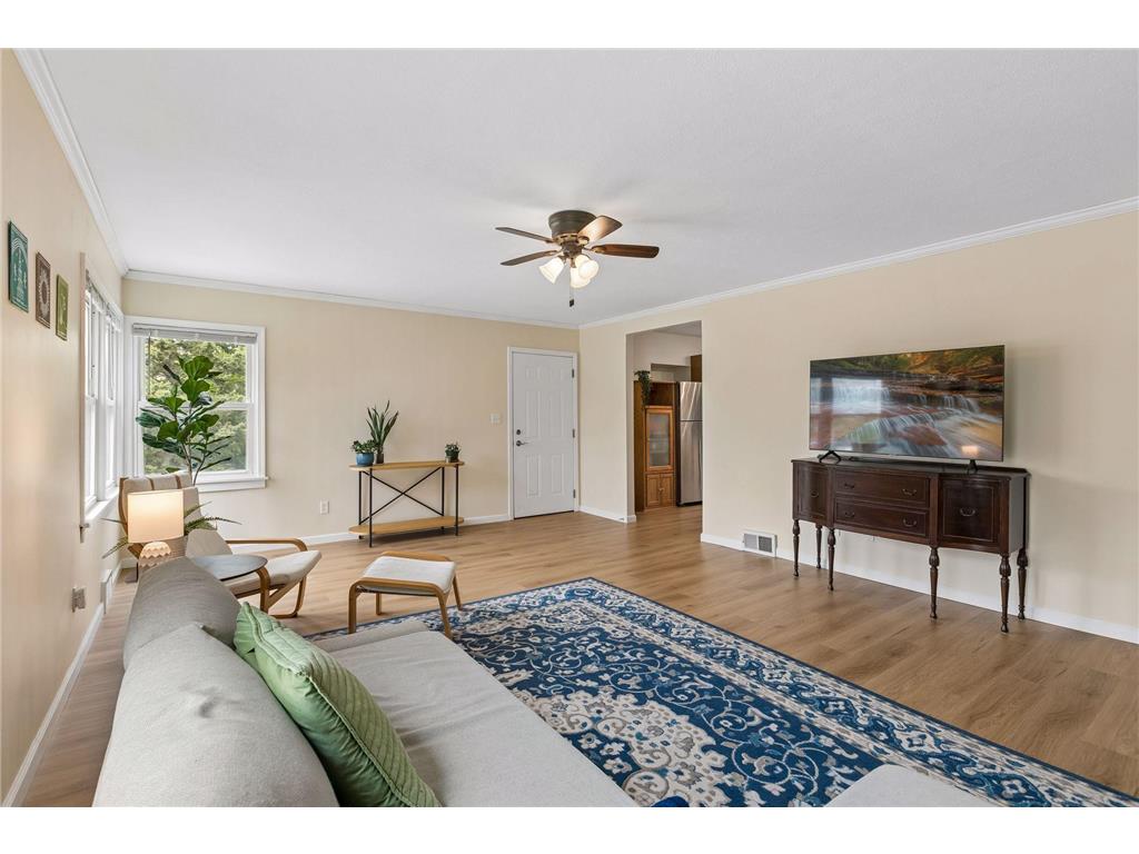 235 Dakota Street West Saint Paul MN 55118 7069694 image17