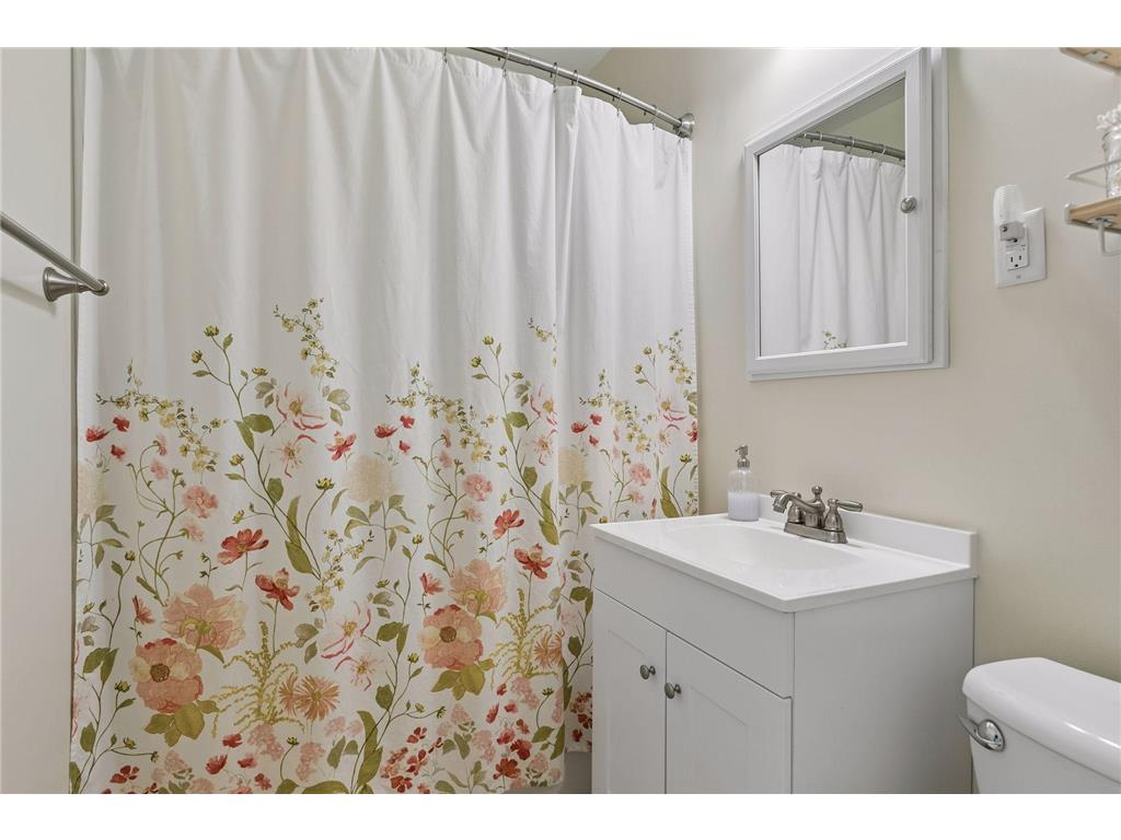 235 Dakota Street West Saint Paul MN 55118 7069694 image23