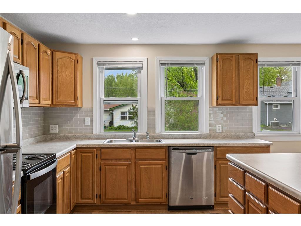 235 Dakota Street West Saint Paul MN 55118 7069694 image7