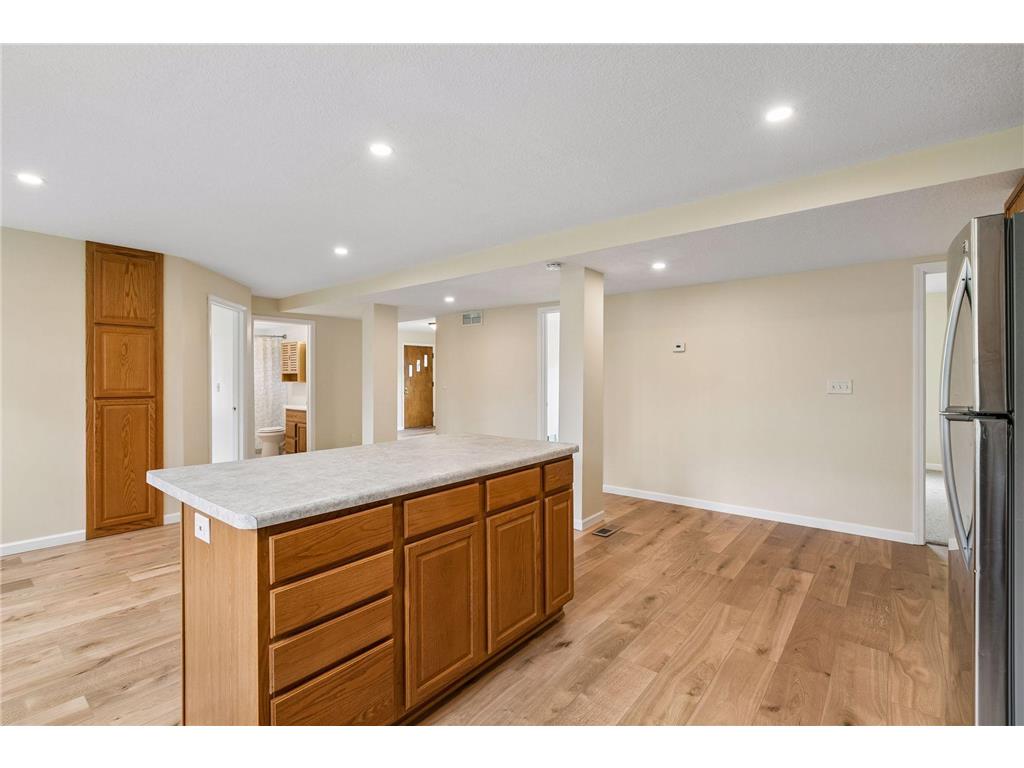 235 Dakota Street West Saint Paul MN 55118 7069694 image9