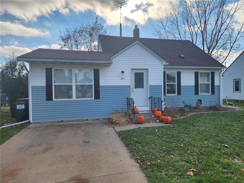 235 E Broadway Plainview MN 55964 6457617 image1