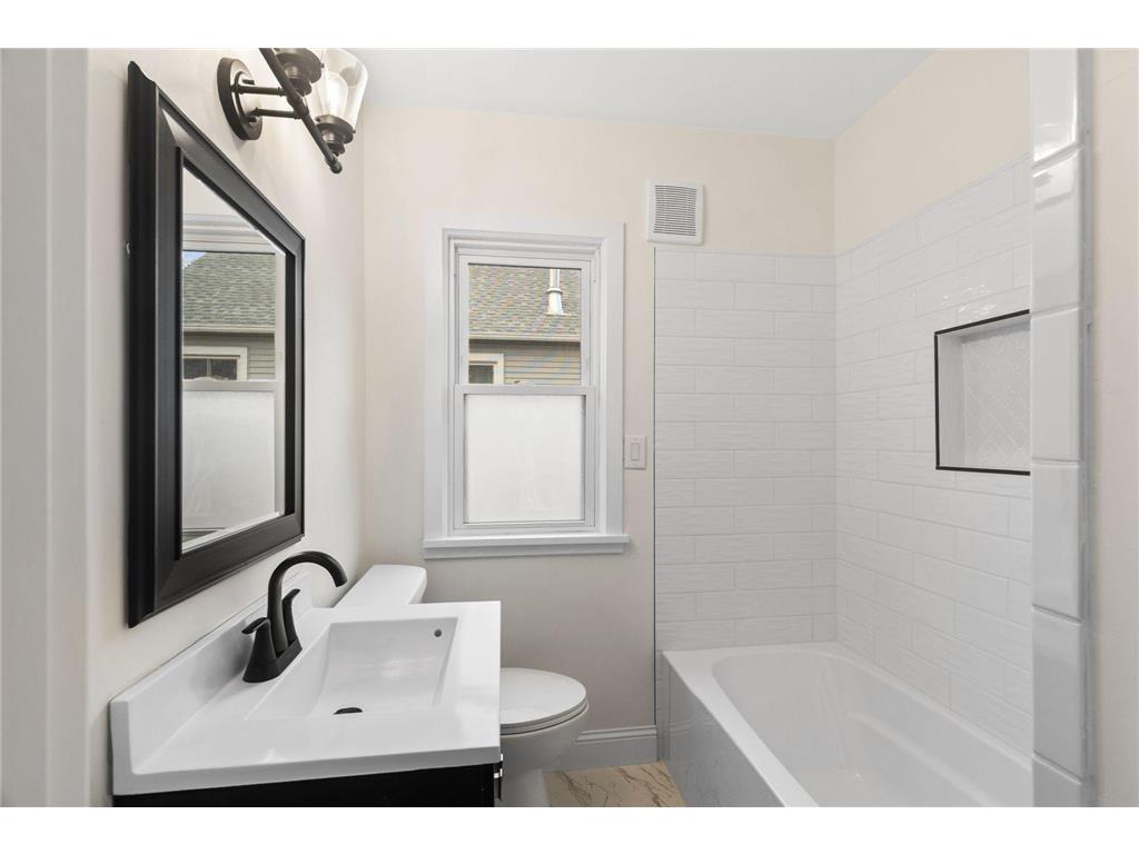 235 Mainzer Street West Saint Paul MN 55118 7035283 image10