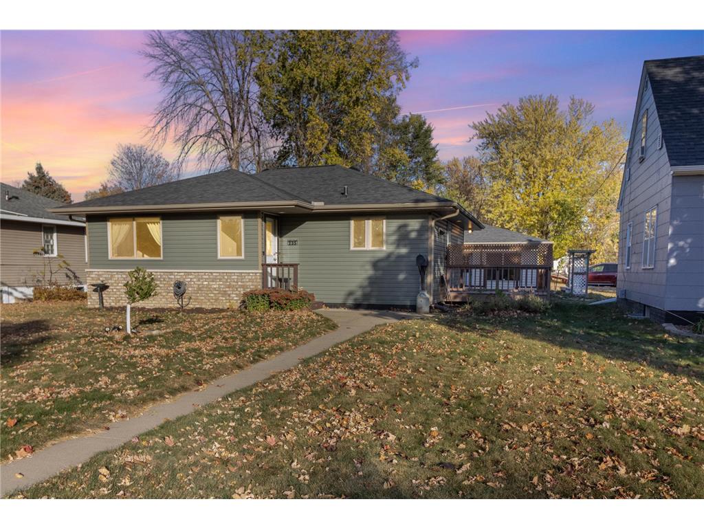235 S Cedar Street Belle Plaine MN 56011 6619619 image1