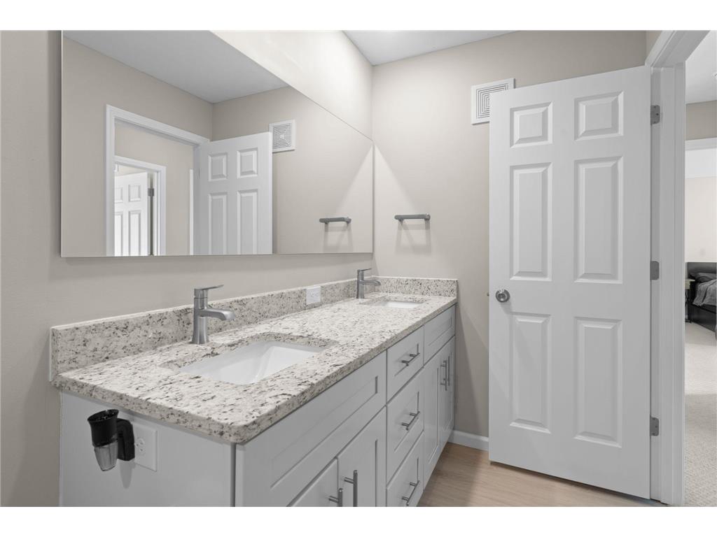 2350 Downing Avenue Shakopee MN 55379 7025350 image13