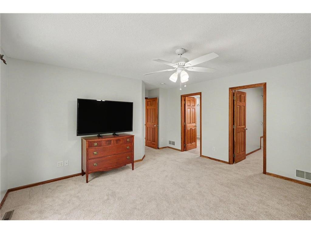 2350 Fawn Hill Court Chanhassen MN 55317 7073608 image16