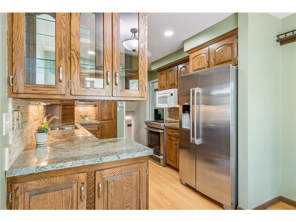 2350 Wells Wood Curve Bloomington MN 55431 7093529 image12