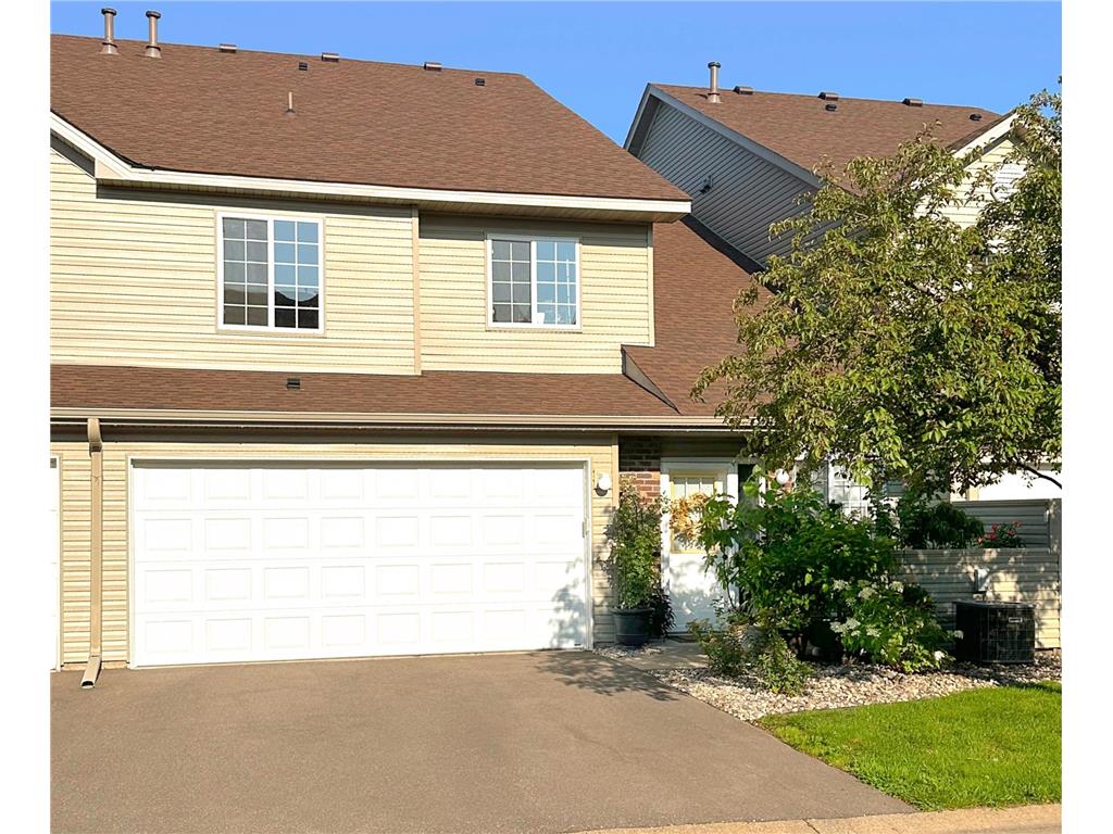 2352 Oakridge Circle Hudson WI 54016 7113582 image1