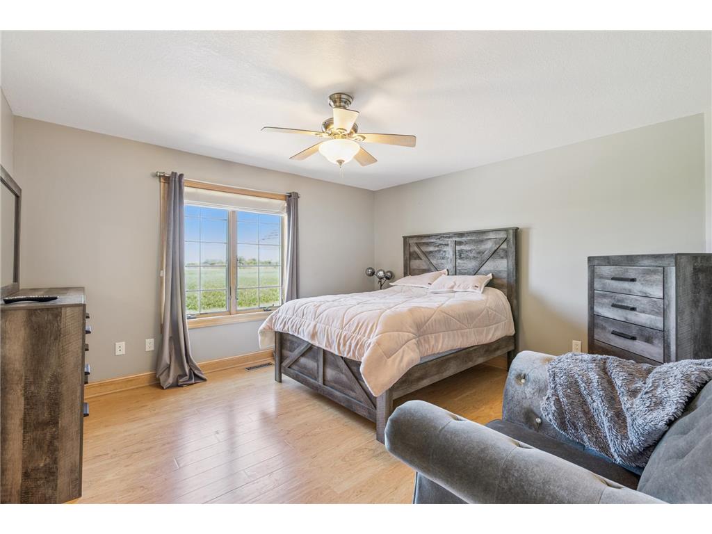 23535 York Road Hutchinson MN 55350 7052156 image22