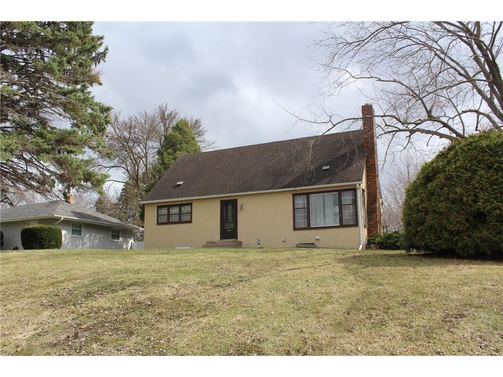 2354 Holloway Avenue E Maplewood MN 55109 6352236 image1