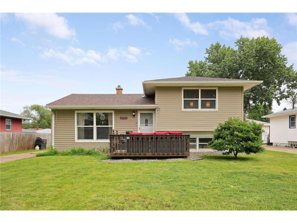 2355 16th Avenue E North Saint Paul MN 55109 6551467 image1