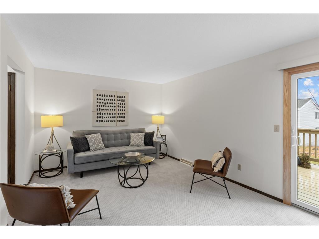 2355 Dorland Place E Maplewood MN 55119 6821296 image1