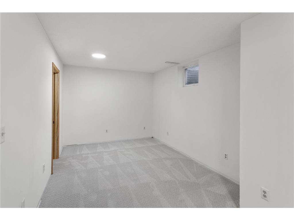 2355 Dorland Place E Maplewood MN 55119 6821296 image10