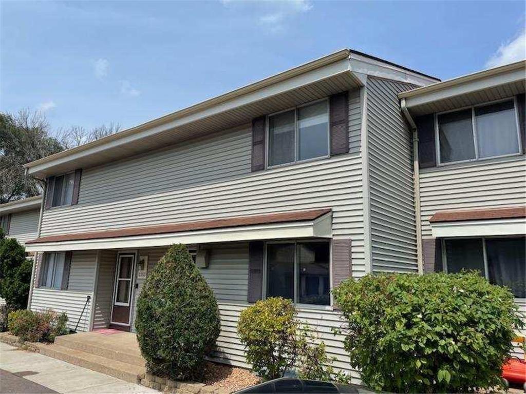 2355 Mailand Court E Maplewood MN 55119 6394737 image1