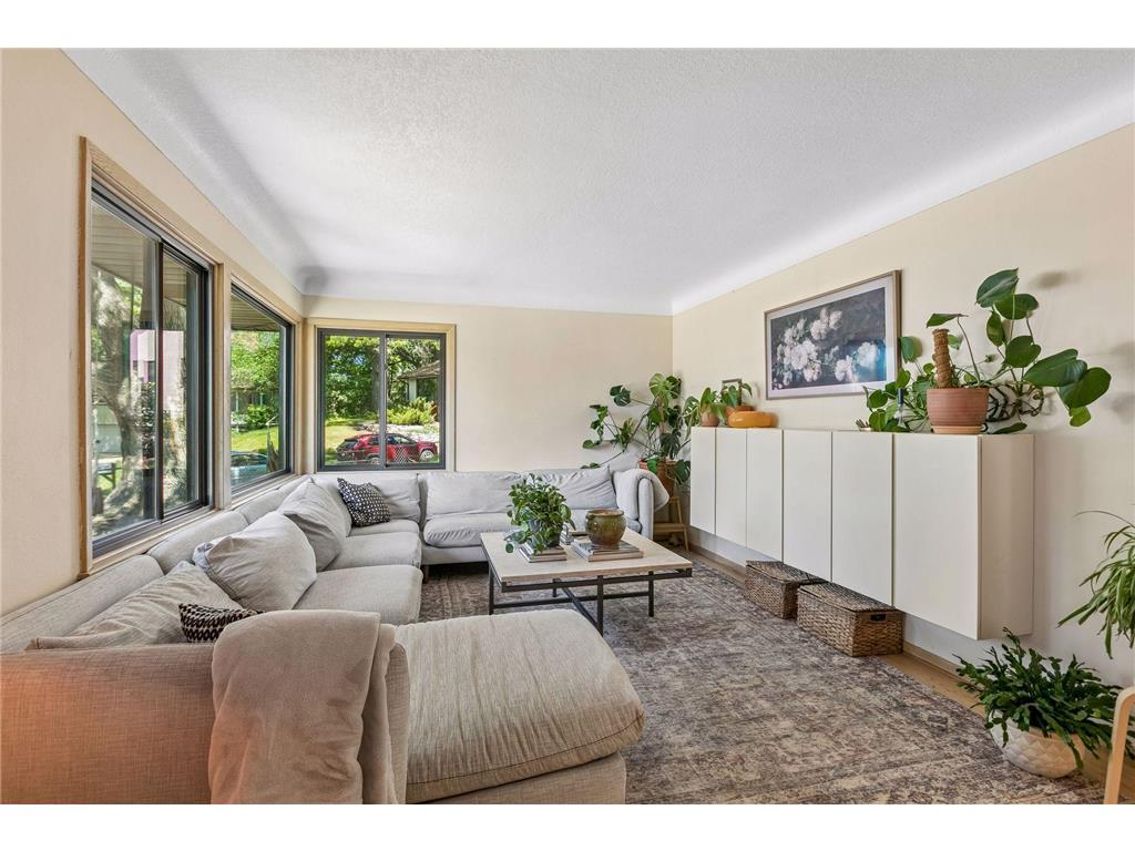 2356 Tophill Circle Roseville MN 55113 7078395 image5