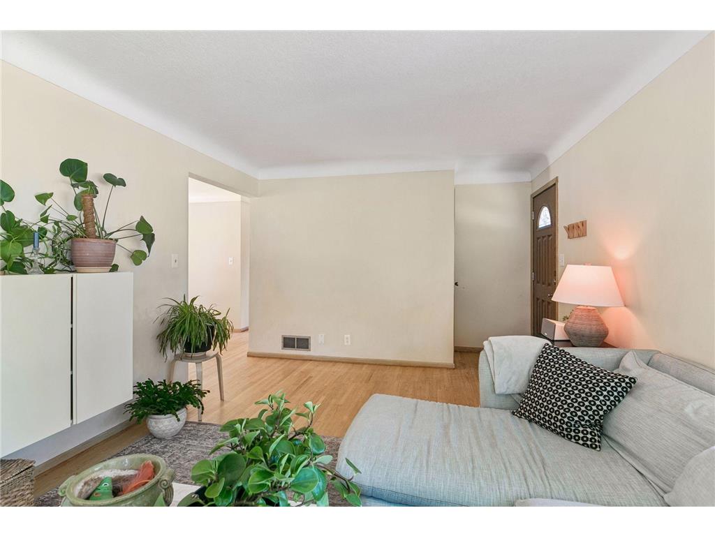 2356 Tophill Circle Roseville MN 55113 7078395 image9