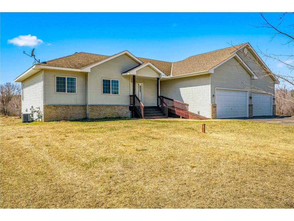 23560 London Street NE East Bethel MN 55005 7052941 image1