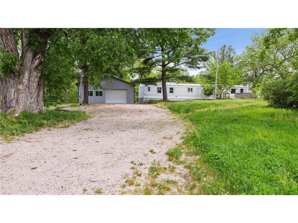 2358 210th Street Eureka WI 54853 6379235 image1