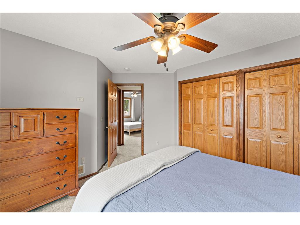 2358 Hilo Avenue N Oakdale MN 55128 7040780 image17