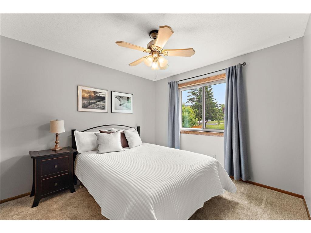 2358 Hilo Avenue N Oakdale MN 55128 7040780 image18