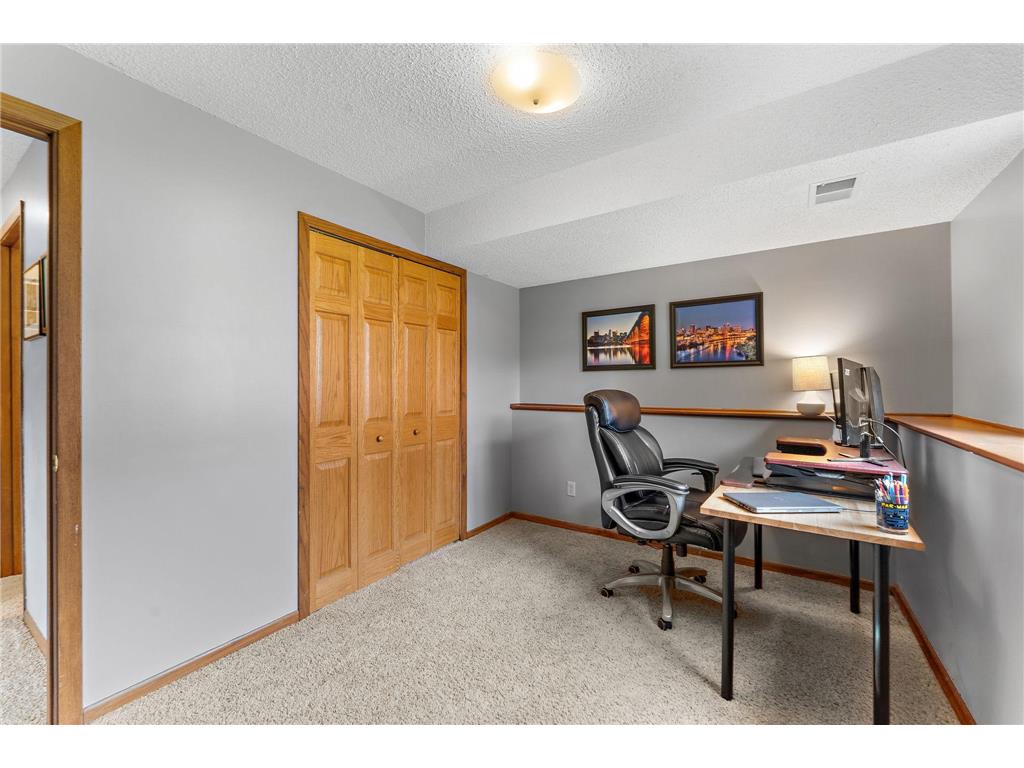 2358 Hilo Avenue N Oakdale MN 55128 7040780 image23
