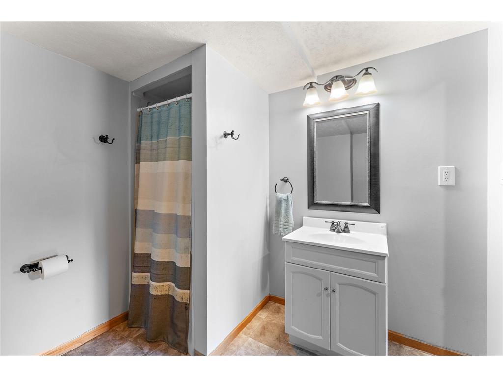 2358 Hilo Avenue N Oakdale MN 55128 7040780 image27