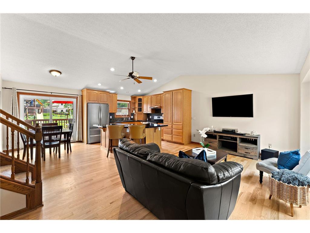 2358 Hilo Avenue N Oakdale MN 55128 7040780 image4