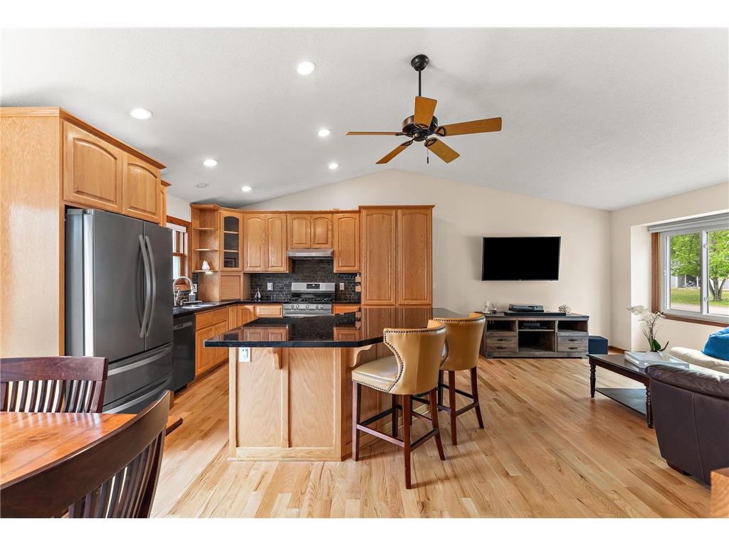 2358 Hilo Avenue N Oakdale MN 55128 7040780 image7
