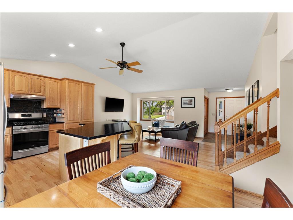 2358 Hilo Avenue N Oakdale MN 55128 7040780 image8