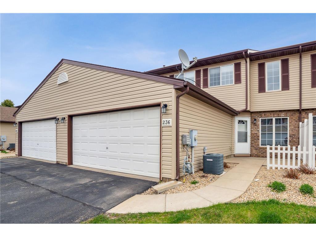 236 E Orchard Street Belle Plaine MN 56011 6523121 image1