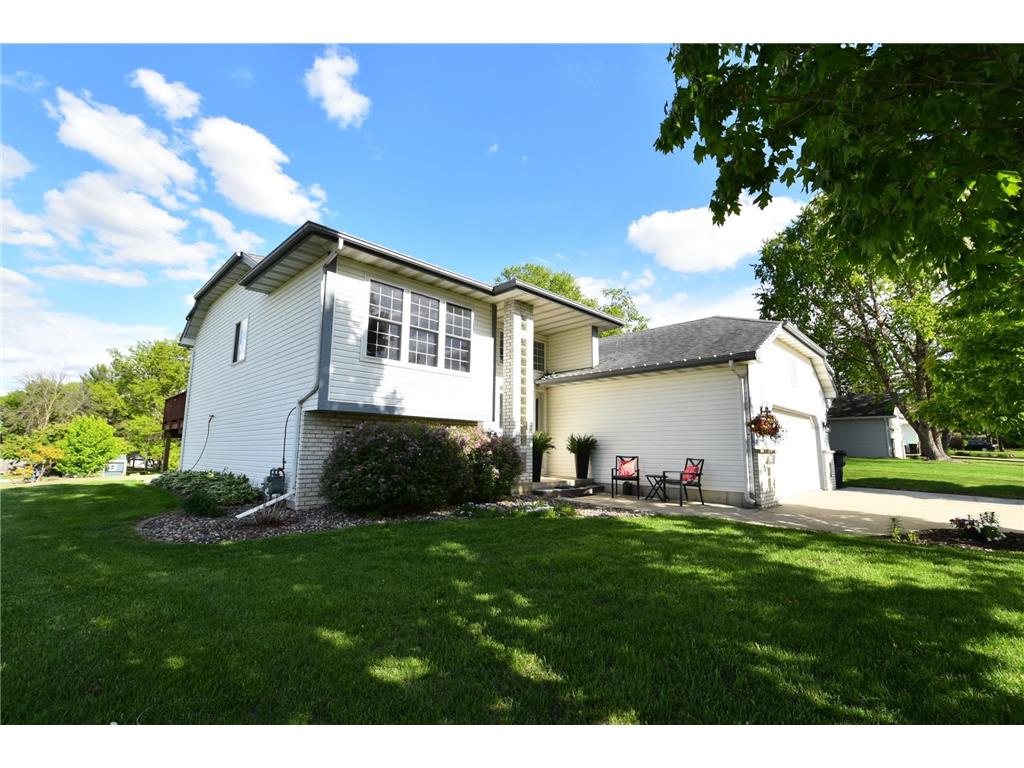 236 Gerken Drive Zumbrota MN 55992 6724930 image1